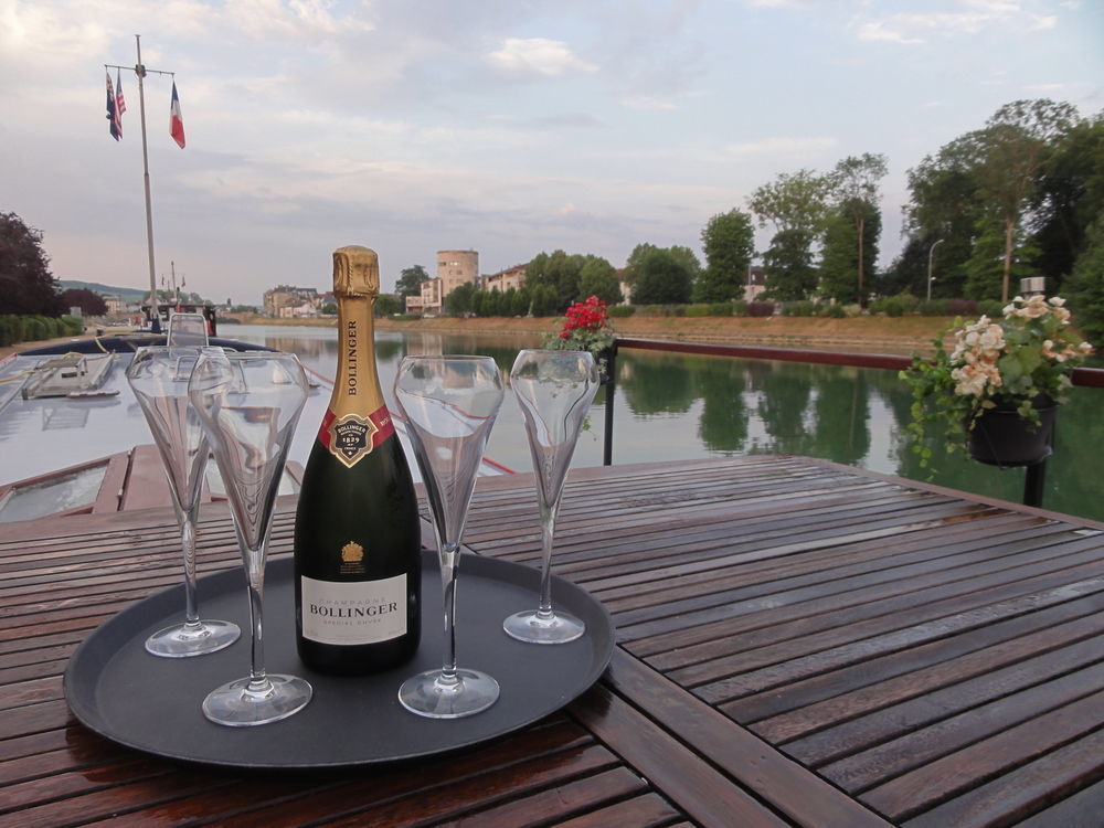 Péniche Serenity Sillery Extérieur photo